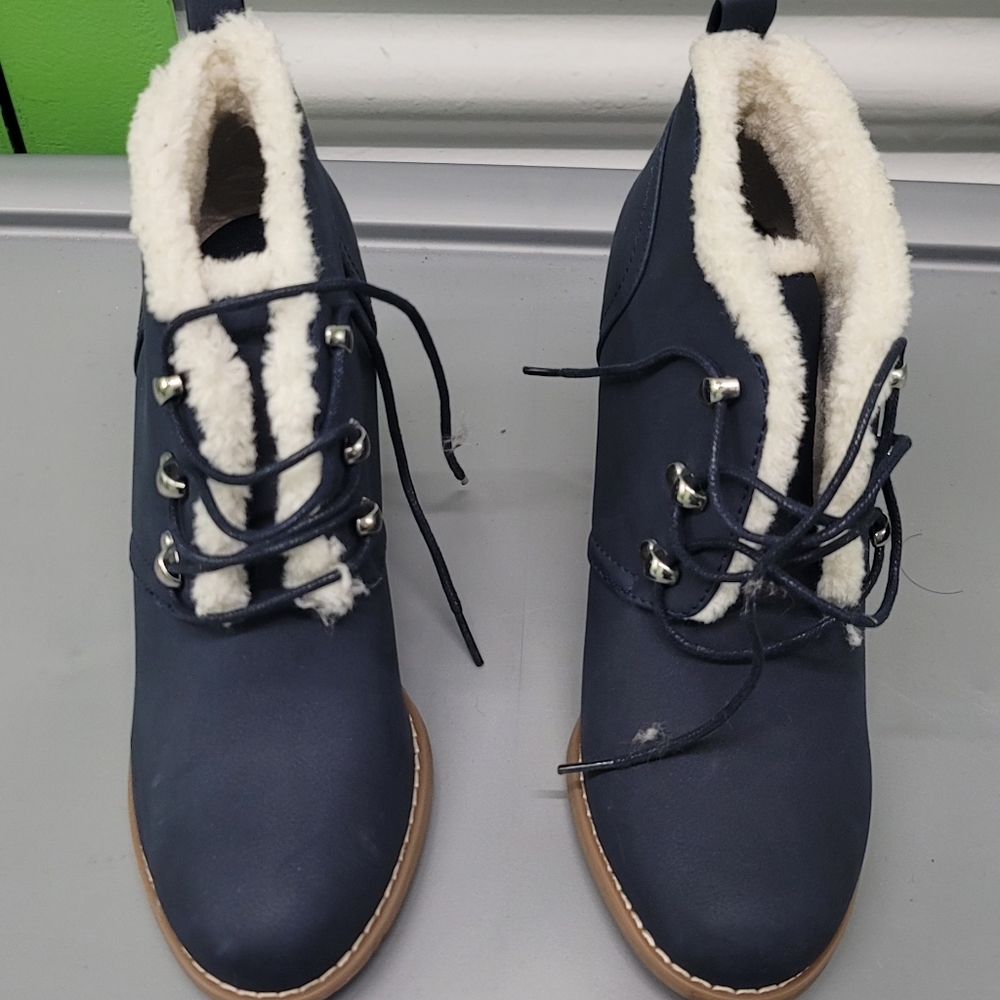 Nautica Wedge boots Brand New